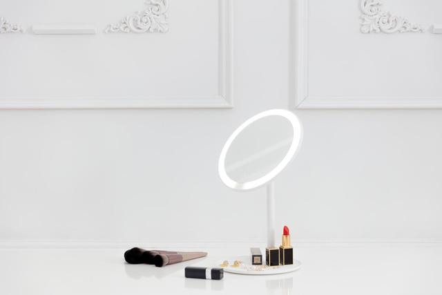 小米发布新品米家LED化妆镜，Ra92高显色、三挡亮度可调