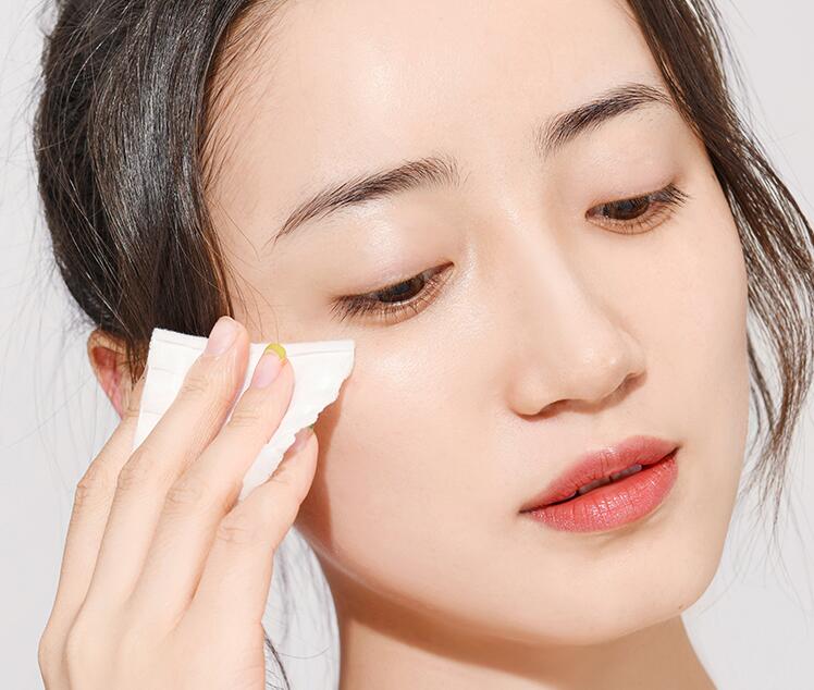 卸妆湿巾哪个牌子好用 频繁使用卸妆湿巾的危害 