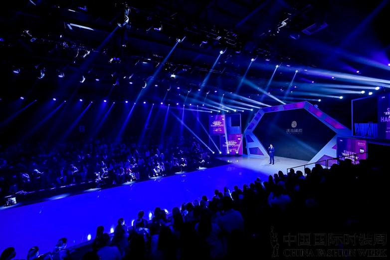 “汉帛奖”第28届中国国际青年设计师时装作品大赛结果在北京揭晓 