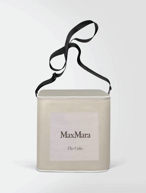 羽绒服品牌 Max Mara The Cube 问世10周年 邀