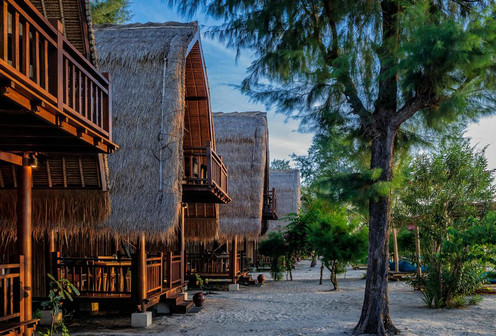 悠闲而奢华的世外桃源，吉利美诺岛卡玛珊瑚礁度假酒店整顿装修后全新开业