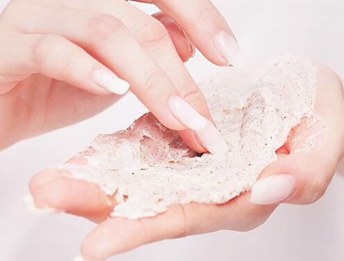 磨砂膏有什么护肤作用 去除皮肤深层污垢和死皮